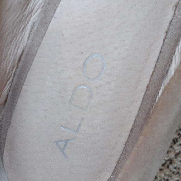 Tan wedge heels - Picture 4 of 4